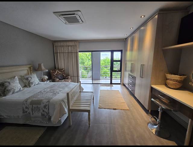 5 BEDROOM HOUSE FOR SALE IN THREE RIVERS EAST